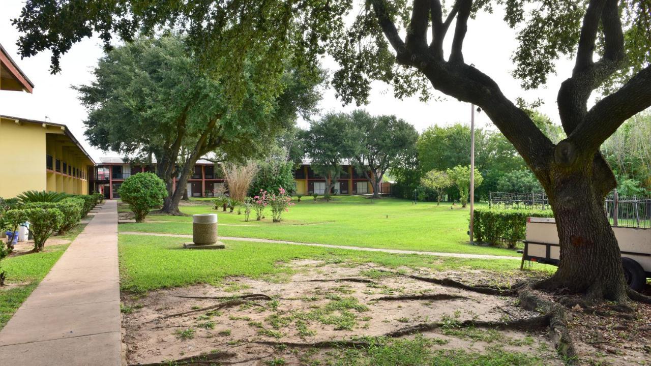 Red Carpet Inn Houston Esterno foto