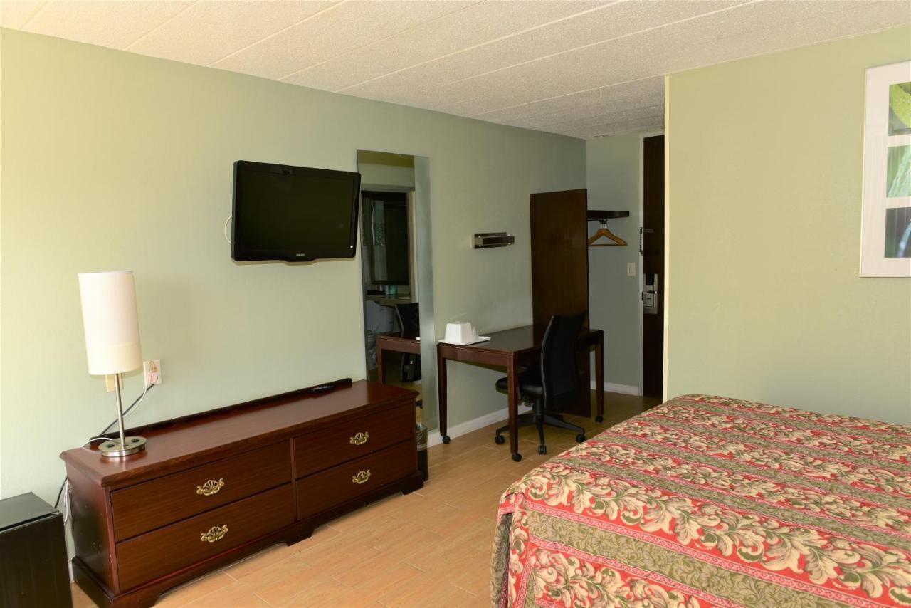 Red Carpet Inn Houston Esterno foto